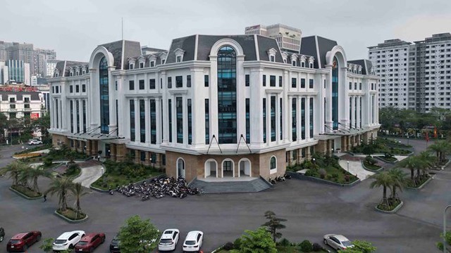Công bố các điểm phục vụ hành chính công và đường dây nóng 126 xã, phường của Hà Nội- Ảnh 1. Công bố các điểm phục vụ hành chính công và đường dây nóng 126 xã, phường của Hà Nội- Ảnh 1.