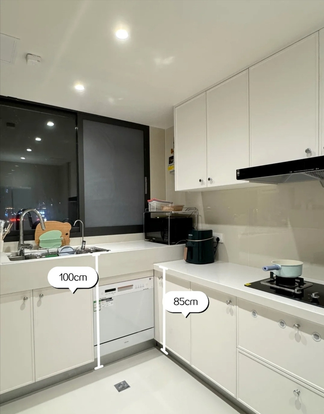 Bếp "toang" chỉ vì 8 lỗi thiết kế, nhà bạn có dính chưởng không?- Ảnh 3. Bếp "toang" chỉ vì 8 lỗi thiết kế, nhà bạn có dính chưởng không?- Ảnh 3.