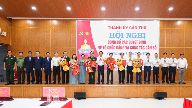 TP Cần Thơ: Công bố các Quyết định của Thành ủy về thành lập Đảng bộ và chỉ định nhân sự- Ảnh 4.