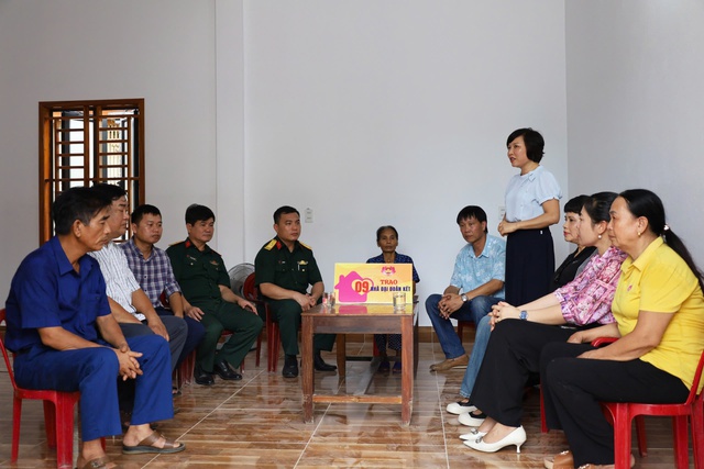 Nghệ An: Bàn giao hai ngôi nhà “Đại đoàn kết” các cho gia đình cựu Thanh niên xung phong- Ảnh 2.
