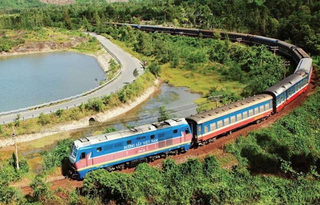 Hà Nội: Đẩy nhanh tiến độ giải phóng mặt bằng cho hai tuyến đường sắt trọng điểm quốc gia- Ảnh 2.