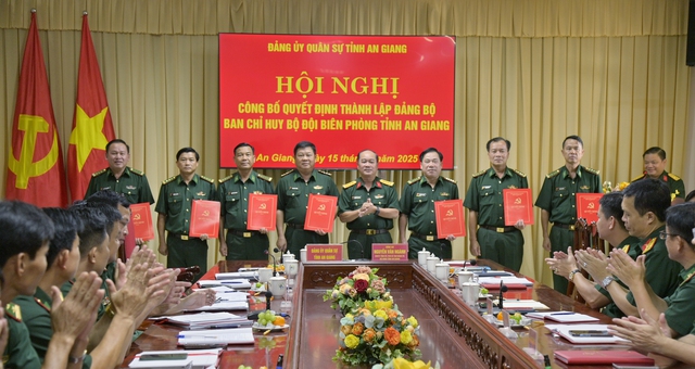 An Giang: Công bố quyết định thành lập Đảng bộ Ban Chỉ huy BĐBP tỉnh- Ảnh 1. An Giang: Công bố quyết định thành lập Đảng bộ Ban Chỉ huy BĐBP tỉnh- Ảnh 1.