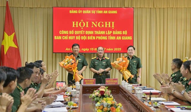 An Giang: Công bố quyết định thành lập Đảng bộ Ban Chỉ huy BĐBP tỉnh- Ảnh 4. An Giang: Công bố quyết định thành lập Đảng bộ Ban Chỉ huy BĐBP tỉnh- Ảnh 4.