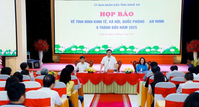 Nghệ An: Tăng trưởng kinh tế đứng đầu khu vực Bắc Trung Bộ- Ảnh 1. Nghệ An: Tăng trưởng kinh tế đứng đầu khu vực Bắc Trung Bộ- Ảnh 1.