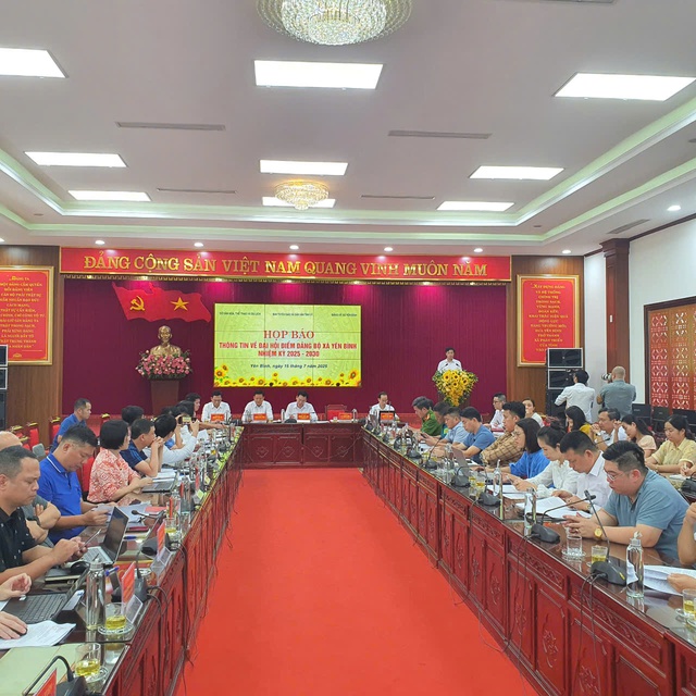Lào Cai: Tổ chức Đại hội điểm Đảng bộ xã Yên Bình theo hình thức "Đại hội số"- Ảnh 1. Lào Cai: Tổ chức Đại hội điểm Đảng bộ xã Yên Bình theo hình thức "Đại hội số"- Ảnh 1.