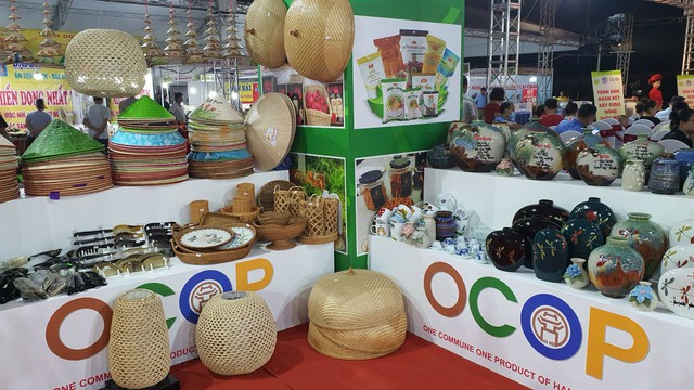 Hà Nội: Phát triển sản phẩm OCOP cần chuyển mạnh từ 'lượng' sang 'chất'- Ảnh 1. Hà Nội: Phát triển sản phẩm OCOP cần chuyển mạnh từ 'lượng' sang 'chất'- Ảnh 1.