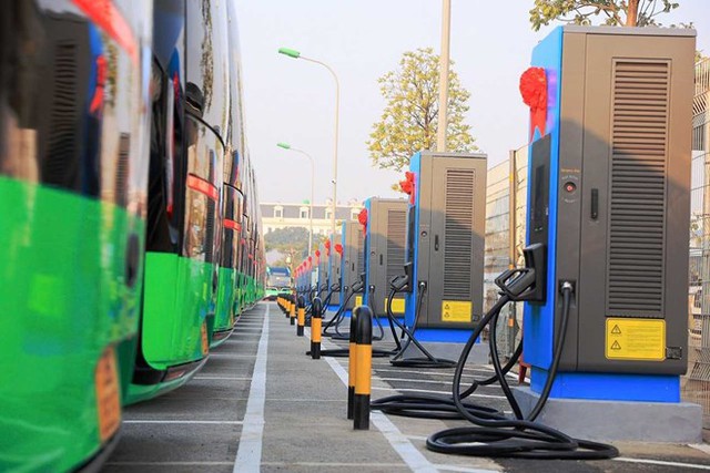 Hà Nội: Rà soát vị trí để xây dựng trạm sạc xe điện tại 126 xã, phường- Ảnh 1. Hà Nội: Rà soát vị trí để xây dựng trạm sạc xe điện tại 126 xã, phường- Ảnh 1.