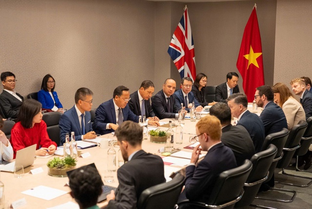 6 tháng đầu năm 2025, thương mại Việt - Anh đạt hơn 4,3 tỷ USD- Ảnh 1. 6 tháng đầu năm 2025, thương mại Việt - Anh đạt hơn 4,3 tỷ USD- Ảnh 1.