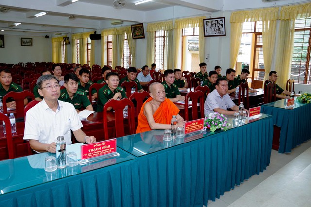 BĐBP TP. Cần Thơ: Khai mạc lớp bồi dưỡng tiếng Khmer năm 2025- Ảnh 1.