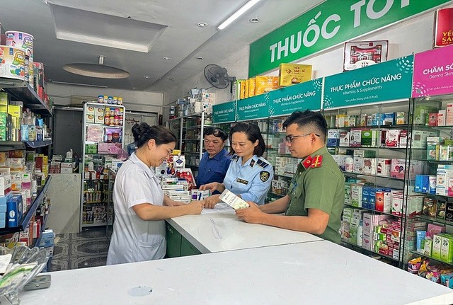 Thanh Hóa: Hàng giả “ bủa vây”, người tiêu dùng cần lên tiếng- Ảnh 1. Thanh Hóa: Hàng giả “ bủa vây”, người tiêu dùng cần lên tiếng- Ảnh 1.