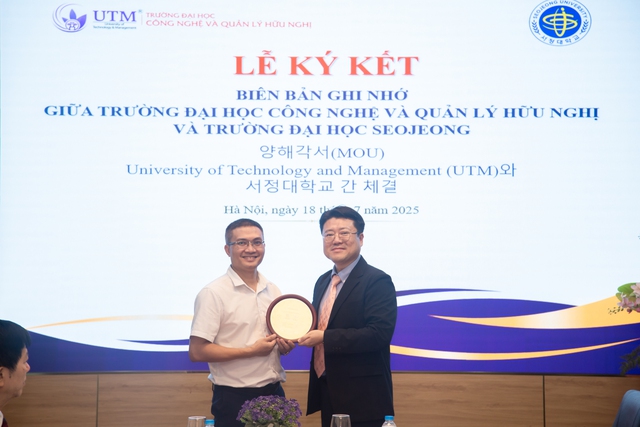 Lễ ký kết thỏa thuận hợp tác giữa Trường Đại học Công nghệ và Quản lý Hữu Nghị (UTM) và Trường Đại học Seojeong (Hàn Quốc)- Ảnh 4.