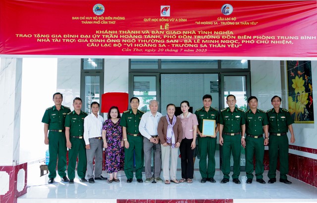 TP. Cần Thơ: Bàn giao Nhà tình nghĩa cho quân nhân có hoàn cảnh khó khăn- Ảnh 6.