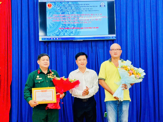 TP. Hồ Chí Minh: Trao tặng quà cho gia đình chính sách và học sinh tỉnh Tây Ninh- Ảnh 4.