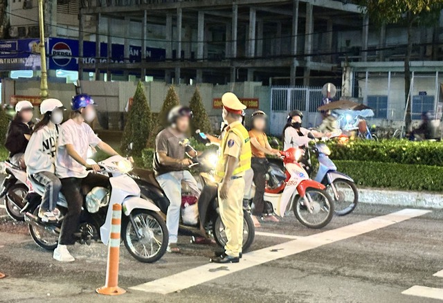 TP Cần Thơ: Bình yên trên mỗi cung đường- Ảnh 2. TP Cần Thơ: Bình yên trên mỗi cung đường- Ảnh 2.