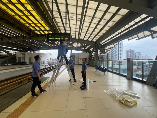 Hà Nội Metro triển khai đồng bộ nhiều giải pháp ứng phó kịp thời với cơn bão số 3- Ảnh 1. Hà Nội Metro triển khai đồng bộ nhiều giải pháp ứng phó kịp thời với cơn bão số 3- Ảnh 1.
