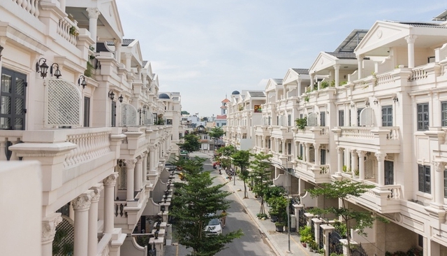 Thị trường nhà liền thổ có thể “đóng băng” đến hết năm 2025- Ảnh 1. Thị trường nhà liền thổ có thể “đóng băng” đến hết năm 2025- Ảnh 1.