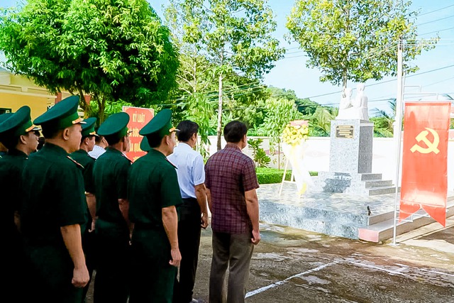 An Giang: Đồn Biên phòng Tiên Hải kỷ niệm 78 năm Ngày Thương binh, Liệt sĩ- Ảnh 1. An Giang: Đồn Biên phòng Tiên Hải kỷ niệm 78 năm Ngày Thương binh, Liệt sĩ- Ảnh 1.