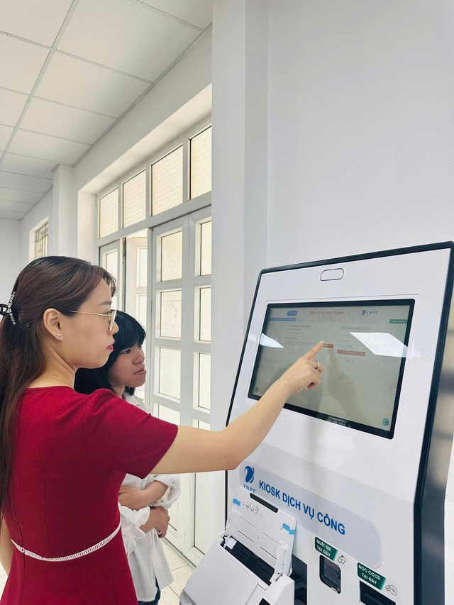 TTPVHCC phường Tam Thanh: Đẩy mạnh số hóa, hướng tới chính quyền điện tử- Ảnh 2.
