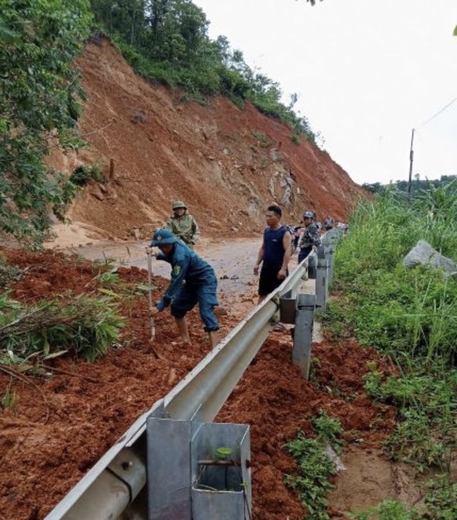 Thanh Hóa: Phát huy phương châm “4 tại chỗ” ổn định cuộc sống người dân sau bão số 3- Ảnh 1. Thanh Hóa: Phát huy phương châm “4 tại chỗ” ổn định cuộc sống người dân sau bão số 3- Ảnh 1.