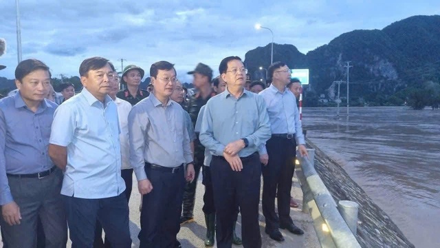 Nghệ An: Kêu gọi chung tay cứu trợ đồng bào bị thiệt hại nặng nề do bão số 3- Ảnh 6. Nghệ An: Kêu gọi chung tay cứu trợ đồng bào bị thiệt hại nặng nề do bão số 3- Ảnh 6.