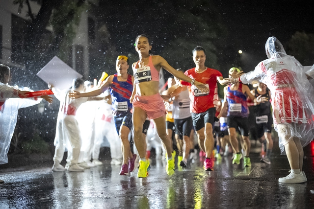 Gắn kết cộng đồng, định vị thương hiệu qua giải Marathon Hà Nội- Ảnh 2.