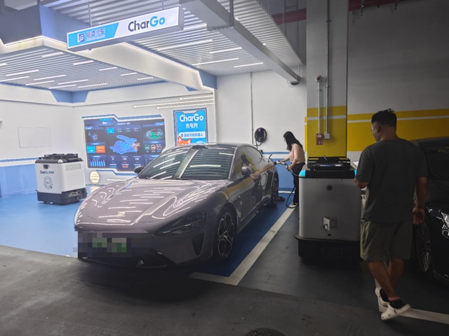 Xe điện nhiều, ít trạm sạc, lúc khẩn cấp phải làm sao: Trung Quốc xử lý bài toán khó bằng cách "cực độc"- Ảnh 2.