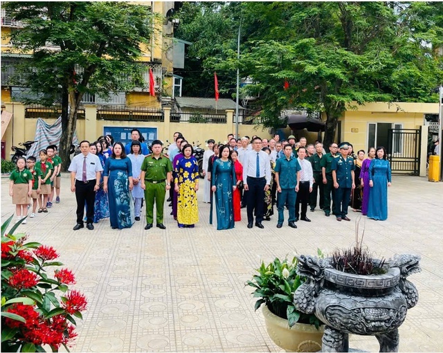 Phường Kim Liên: Nhiều hoạt động tri ân nhân kỷ niệm Ngày Thương binh - Liệt sĩ- Ảnh 6. Phường Kim Liên: Nhiều hoạt động tri ân nhân kỷ niệm Ngày Thương binh - Liệt sĩ- Ảnh 6.