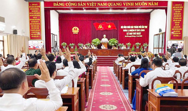 Sau sắp xếp, thành phố Cần Thơ có 7.120 công chức- Ảnh 2. Sau sắp xếp, thành phố Cần Thơ có 7.120 công chức- Ảnh 2.