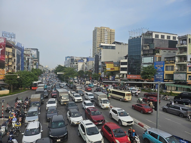 Chuyển đổi xanh trong giao thông đô thị: Tầm nhìn chiến lược vì tương lai bền vững- Ảnh 1. Chuyển đổi xanh trong giao thông đô thị: Tầm nhìn chiến lược vì tương lai bền vững- Ảnh 1.