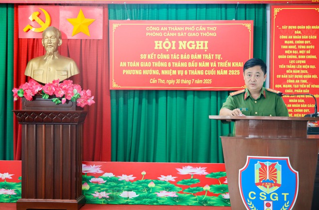 Phòng CSGT Công an TP Cần Thơ sơ kết công tác 6 tháng đầu năm 2025- Ảnh 3.