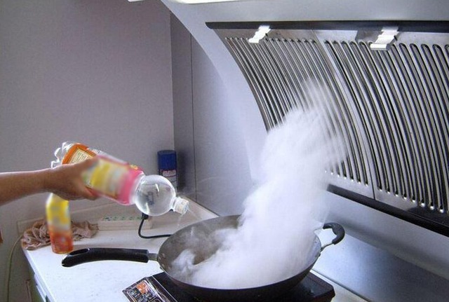 Hãy dừng ngay 6 thói quen tiết kiệm này, chúng đang âm thầm cướp đi sức khỏe gia đình bạn- Ảnh 1. Hãy dừng ngay 6 thói quen tiết kiệm này, chúng đang âm thầm cướp đi sức khỏe gia đình bạn- Ảnh 1.