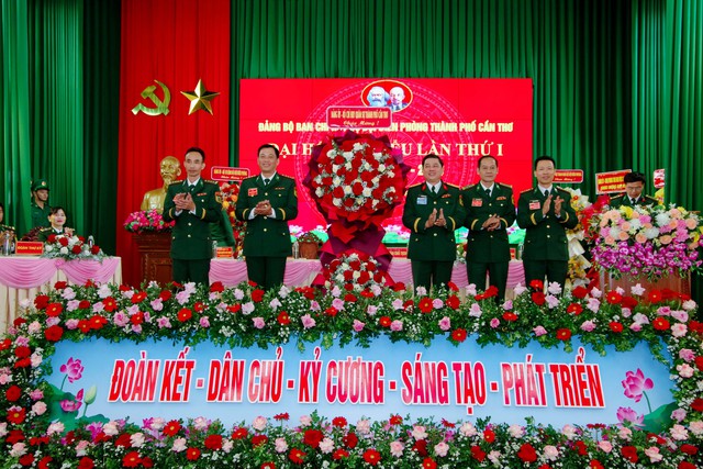 Đại hội Đảng bộ BĐBP Cần Thơ: "Đoàn kết - Dân chủ - Kỷ cương - Sáng tạo - Phát triển"- Ảnh 3. Đại hội Đảng bộ BĐBP Cần Thơ: "Đoàn kết - Dân chủ - Kỷ cương - Sáng tạo - Phát triển"- Ảnh 3.