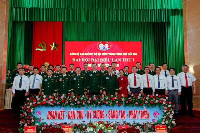 Đại hội Đảng bộ BĐBP Cần Thơ: "Đoàn kết - Dân chủ - Kỷ cương - Sáng tạo - Phát triển"- Ảnh 8. Đại hội Đảng bộ BĐBP Cần Thơ: "Đoàn kết - Dân chủ - Kỷ cương - Sáng tạo - Phát triển"- Ảnh 8.