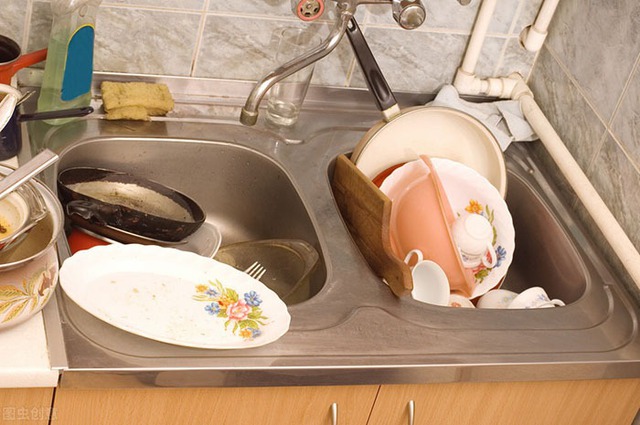 Hãy dừng ngay 6 thói quen tiết kiệm này, chúng đang âm thầm cướp đi sức khỏe gia đình bạn- Ảnh 2. Hãy dừng ngay 6 thói quen tiết kiệm này, chúng đang âm thầm cướp đi sức khỏe gia đình bạn- Ảnh 2.