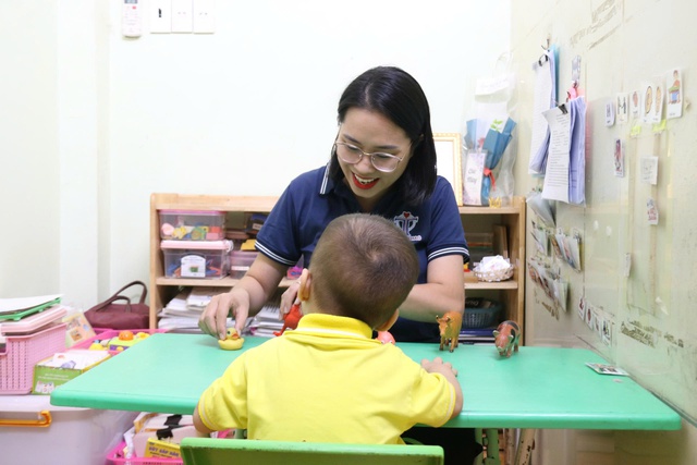 Khơi nguồn hy vọng, nâng bước trẻ thơ hòa nhập cộng đồng- Ảnh 3. Khơi nguồn hy vọng, nâng bước trẻ thơ hòa nhập cộng đồng- Ảnh 3.