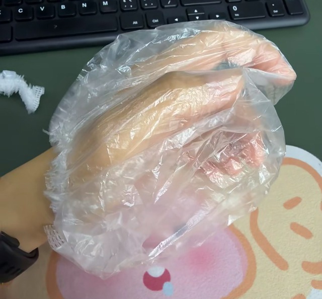 Hàng triệu người dùng màng bọc thực phẩm mà không biết 11 "bí mật" này, nhất là điều 6- Ảnh 11. Hàng triệu người dùng màng bọc thực phẩm mà không biết 11 "bí mật" này, nhất là điều 6- Ảnh 11.