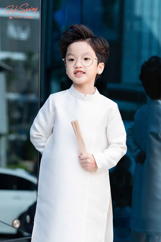 Diễn viên nhí Khôi Nguyên ghi dấu ấn với vai bé Khoai trong phim “Dịu dàng màu nắng”- Ảnh 4. Diễn viên nhí Khôi Nguyên ghi dấu ấn với vai bé Khoai trong phim “Dịu dàng màu nắng”- Ảnh 4.