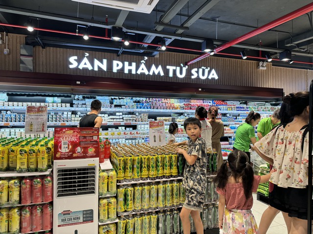 CPI bình quân 6 tháng tăng 3,27%- Ảnh 1. CPI bình quân 6 tháng tăng 3,27%- Ảnh 1.