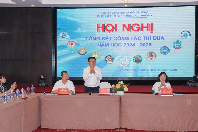PCEM: Tổ chức thành công Hội nghị tổng kết thi đua Khối số 2 năm học 2024-2025- Ảnh 1. PCEM: Tổ chức thành công Hội nghị tổng kết thi đua Khối số 2 năm học 2024-2025- Ảnh 1.