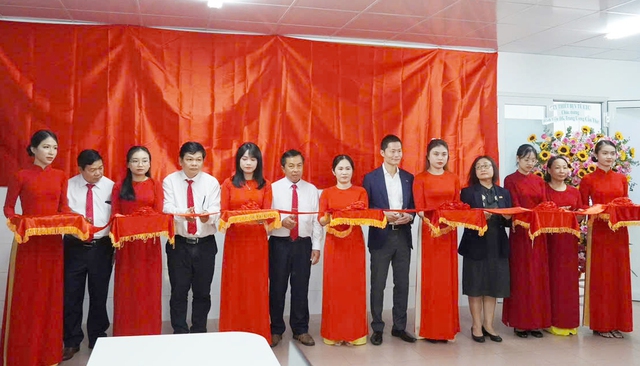 Bệnh viện Đa khoa Trung ương Cần Thơ triển khai hệ thống nội soi siêu âm đầu tiên tại ĐBSCL- Ảnh 1. Bệnh viện Đa khoa Trung ương Cần Thơ triển khai hệ thống nội soi siêu âm đầu tiên tại ĐBSCL- Ảnh 1.