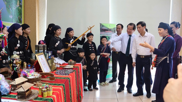 Thái Nguyên chuyển mình sau sáp nhập: Kết nối tiềm năng và thúc đẩy du lịch phát triển toàn diện- Ảnh 4. Thái Nguyên chuyển mình sau sáp nhập: Kết nối tiềm năng và thúc đẩy du lịch phát triển toàn diện- Ảnh 4.
