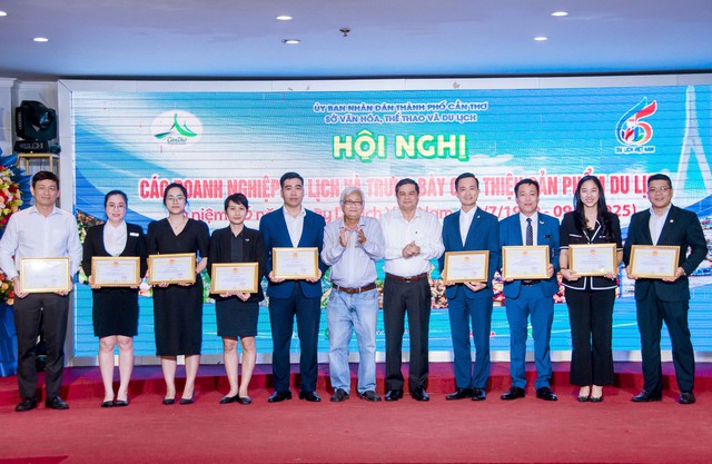 TP Cần Thơ: Hội nghị Doanh nghiệp Du lịch và Trưng bày giới thiệu sản phẩm du lịch- Ảnh 6. TP Cần Thơ: Hội nghị Doanh nghiệp Du lịch và Trưng bày giới thiệu sản phẩm du lịch- Ảnh 6.