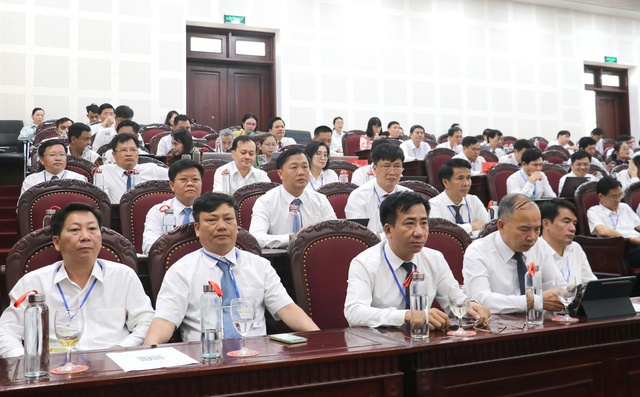 Nghệ An: UBND tỉnh trình kỳ họp 31 HĐND tỉnh 15 dự thảo nghị quyết chuyên đề- Ảnh 1. Nghệ An: UBND tỉnh trình kỳ họp 31 HĐND tỉnh 15 dự thảo nghị quyết chuyên đề- Ảnh 1.