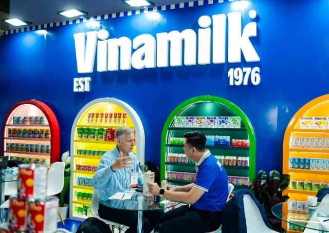 Vinamilk ghi nhận doanh thu Quý 2/2025 cao nhất từ trước đến nay, 16.745 tỷ đồng- Ảnh 2. Vinamilk ghi nhận doanh thu Quý 2/2025 cao nhất từ trước đến nay, 16.745 tỷ đồng- Ảnh 2.