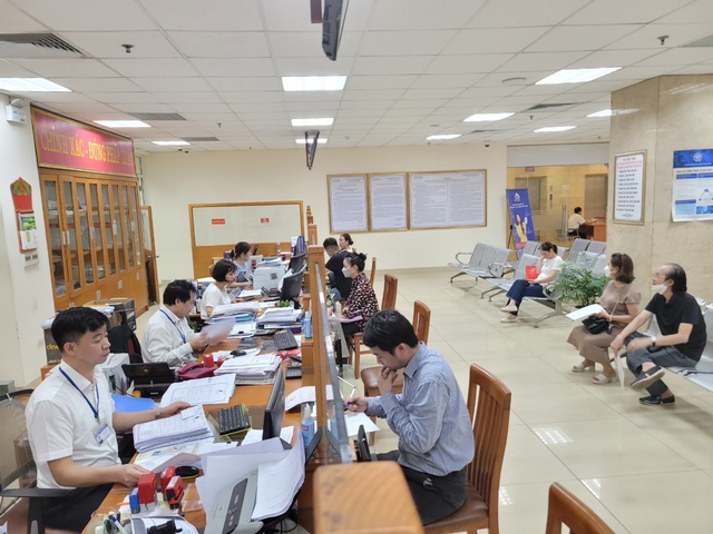 Hà Nội đẩy mạnh tuyên truyền đợt cao điểm làm sạch dữ liệu hôn nhân- Ảnh 1. Hà Nội đẩy mạnh tuyên truyền đợt cao điểm làm sạch dữ liệu hôn nhân- Ảnh 1.