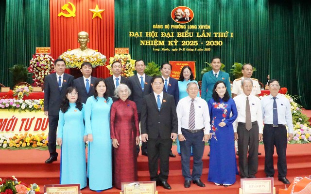 An Giang: Xây dựng phường Long Xuyên thành trung tâm đô thị, thương mại, dịch vụ, văn minh, hiện đại, nghĩa tình- Ảnh 8. An Giang: Xây dựng phường Long Xuyên thành trung tâm đô thị, thương mại, dịch vụ, văn minh, hiện đại, nghĩa tình- Ảnh 8.