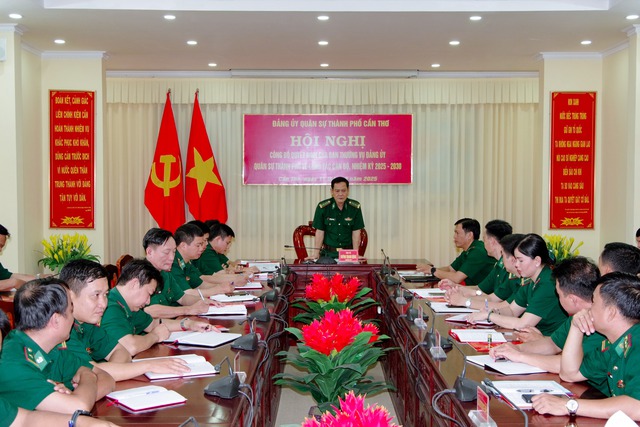 Đảng ủy Quân sự TP Cần Thơ: Công bố các quyết định về công tác cán bộ nhiệm kỳ 2025-2030- Ảnh 2.