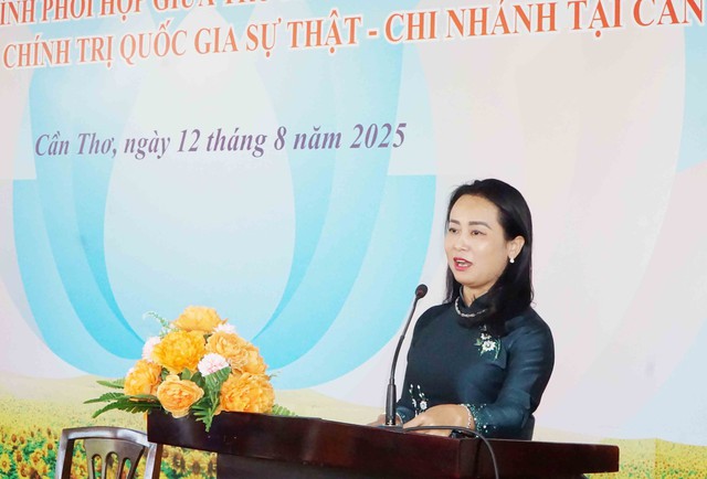 Trường Chính trị TP Cần Thơ: Ra mắt mô hình “Tư tưởng thông - Hành động thoáng - Đổi mới, sáng tạo hiệu quả”- Ảnh 2. Trường Chính trị TP Cần Thơ: Ra mắt mô hình “Tư tưởng thông - Hành động thoáng - Đổi mới, sáng tạo hiệu quả”- Ảnh 2.