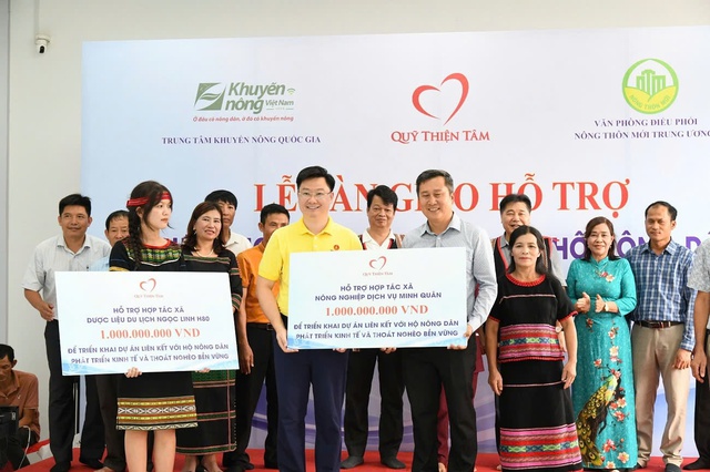 Một tổ chức của tỷ phú Phạm Nhật Vượng vừa đón nhận Huân chương Lao động hạng Nhất- Ảnh 2. Một tổ chức của tỷ phú Phạm Nhật Vượng vừa đón nhận Huân chương Lao động hạng Nhất- Ảnh 2.