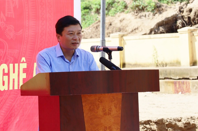 Cao điểm 40 ngày đêm xây dựng nhà, trường học hỗ trợ người dân vùng lũ Nghệ An- Ảnh 4. Cao điểm 40 ngày đêm xây dựng nhà, trường học hỗ trợ người dân vùng lũ Nghệ An- Ảnh 4.